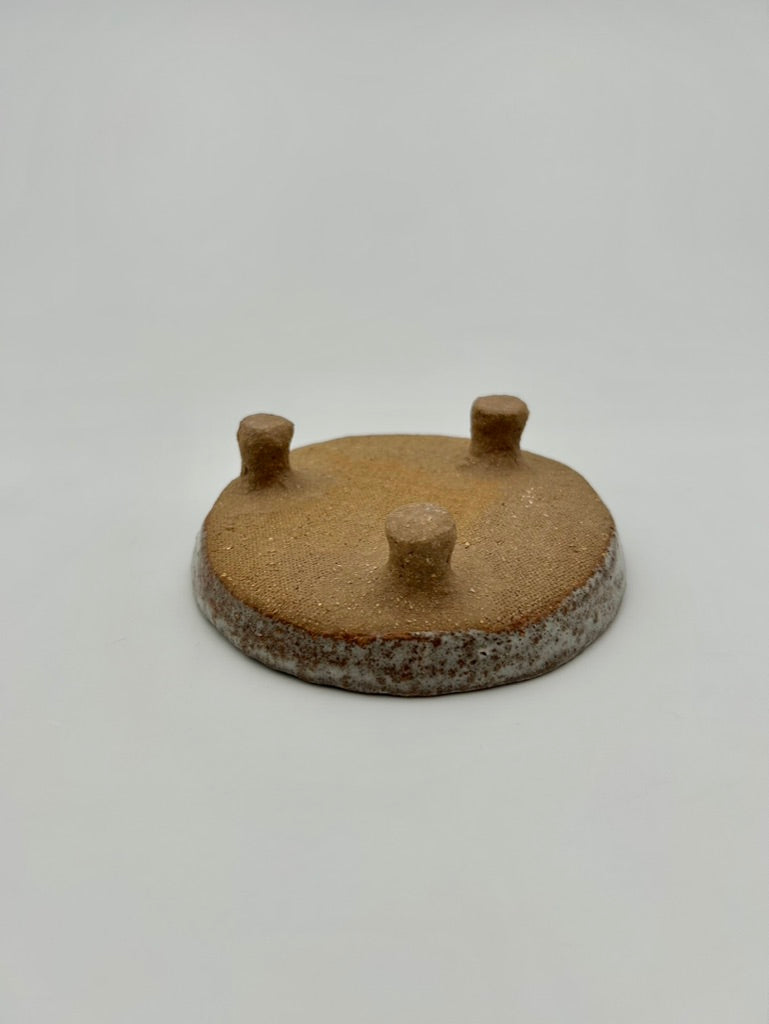 Piattino con 3 piedini